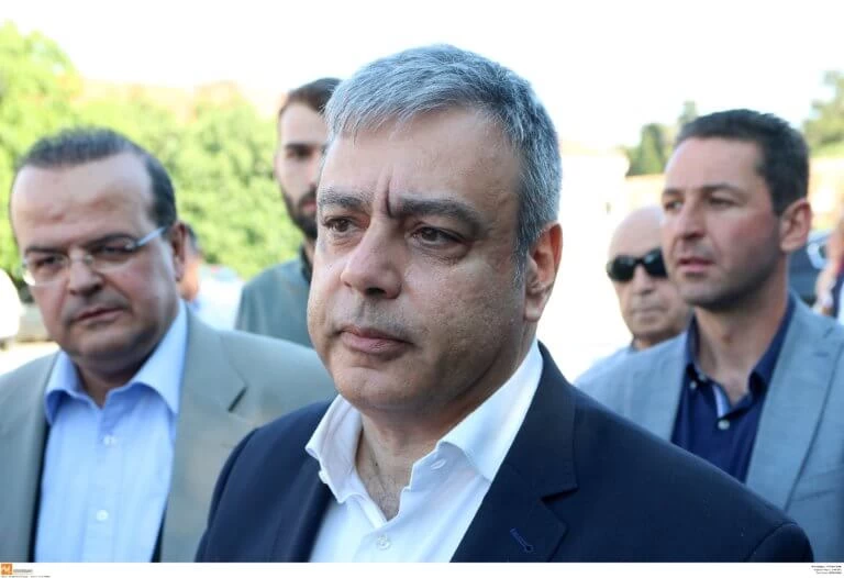 Τους «φτύνουν» και νομίζουν ότι βρέχει- Βερναρδάκης: Αν κάναμε δημοψήφισμα για τις Πρέσπες θα το κερδίζαμε